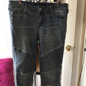 Bull Head Moto Low-Rise denim Jeans 👖